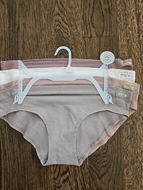 Danskin 4-Pack Cotton blend Panties